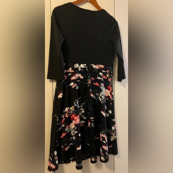🆕 NWT OWIN FLORAL DRESS (M) - Picture 4 of 8